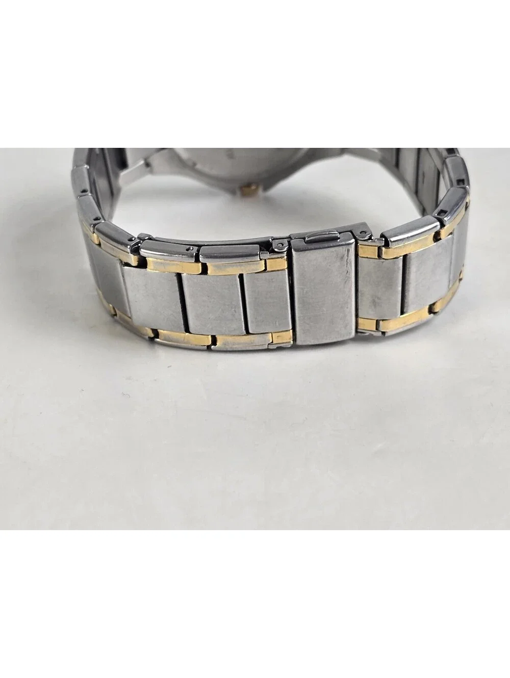 Armitron Mens Watch 39mm Two Tone Bracelet Day Date 165ft New Battery VGC